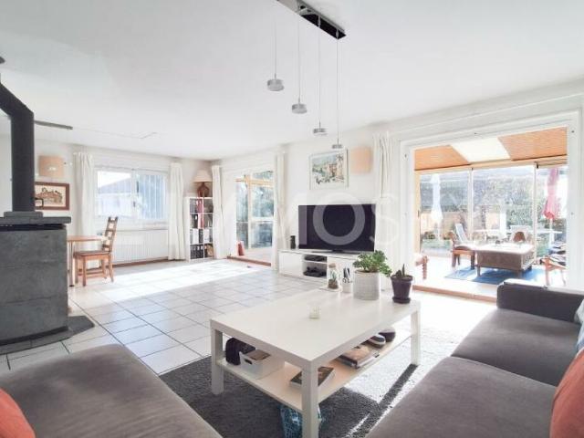 Maison mitoyenne sans vis à vis au coeur de Bassins