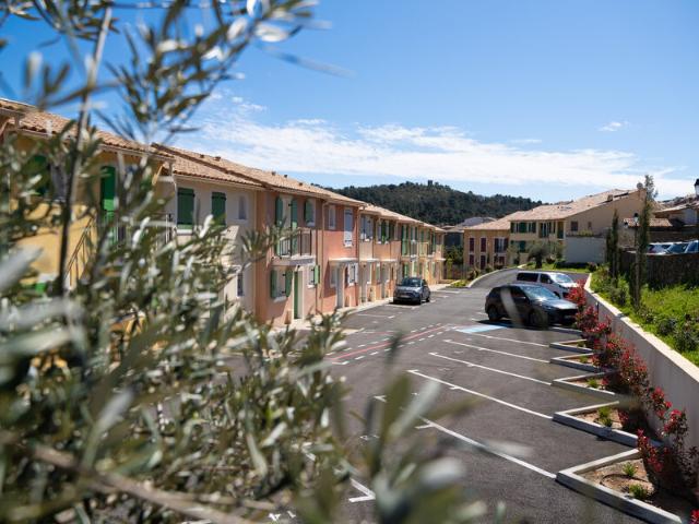 Maison mitoyenne T4 Jardin Privatif – La Garde Freinet, Saint Tropez