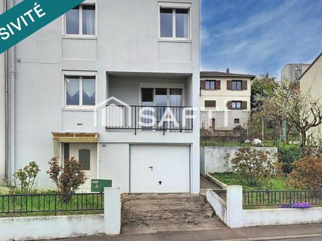 Maison mitoyenne T5 sur terrain de 3,5 ares