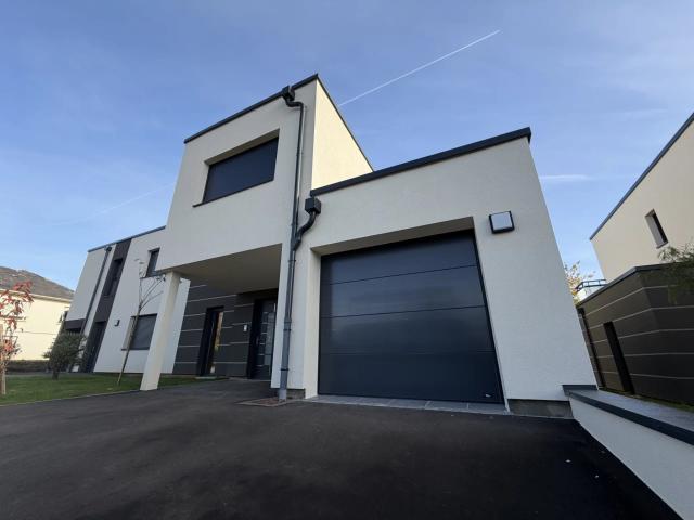 MAISON MITOYENNE VISTA À THIONVILLE GARCHE 450.000,00 eu