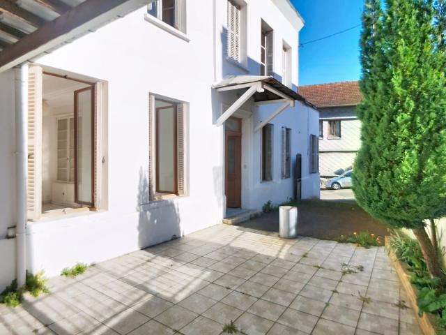 Maison mitoyenne 140 M2 secteur elbeuf