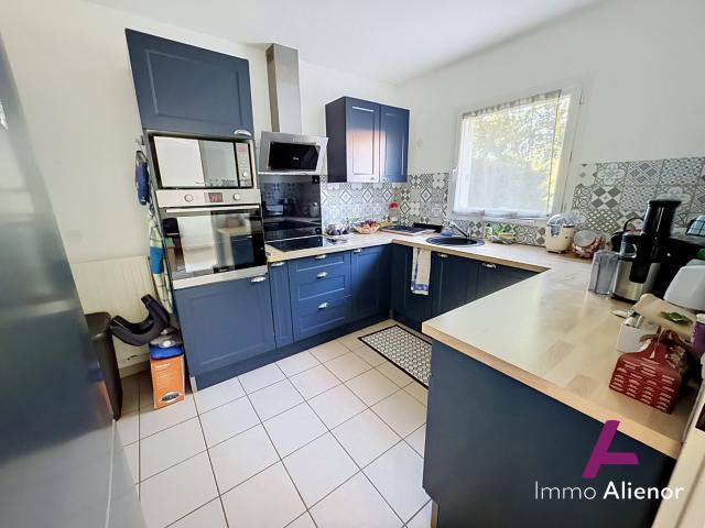 Maison mitoyenne 1 côté à louer, 3 pièces Belin Béliet 33830