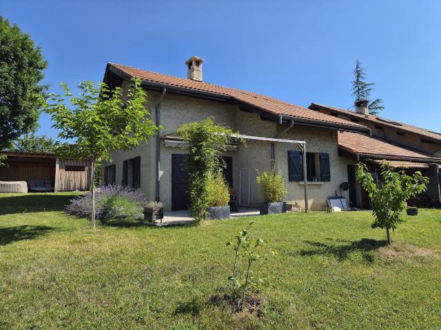 Maison mitoyenne 1 côté à louer, 5 pièces Jarrie 38560