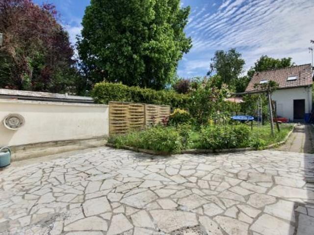 Maison mitoyenne 2 côtés à louer, 4 pièces Amiens 80000