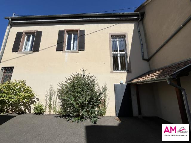 Maison mitoyenne 2 côtés à louer, 4 pièces Guebwiller 68500