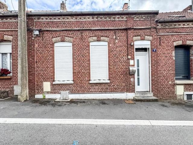 Maison Mitoyenne 2 chambres, jardin, garage à St AUBERT