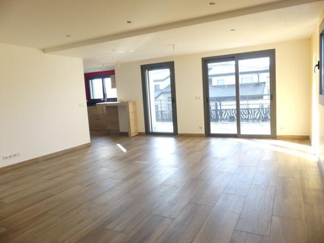Maison mitoyenne 5 pièces meublé