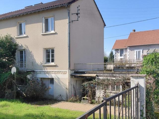 Maison mitoyenne 91m² 350m² de jardin garage 91m² Trélissac