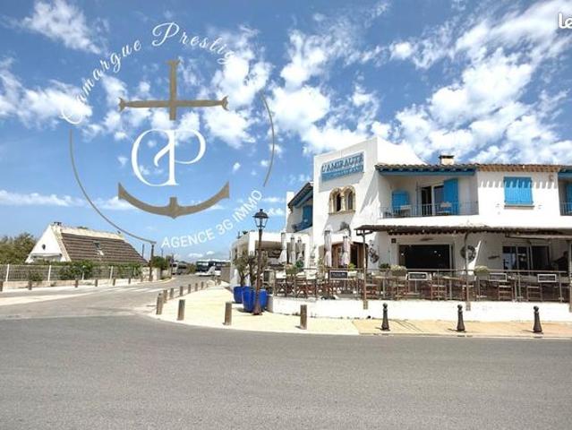 Maison mixte commerce & habitation | Plage & port | Saintes Maries de la Mer