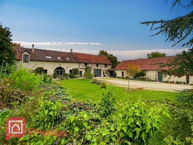 Maison Noyers 7 pièce s 234 m2