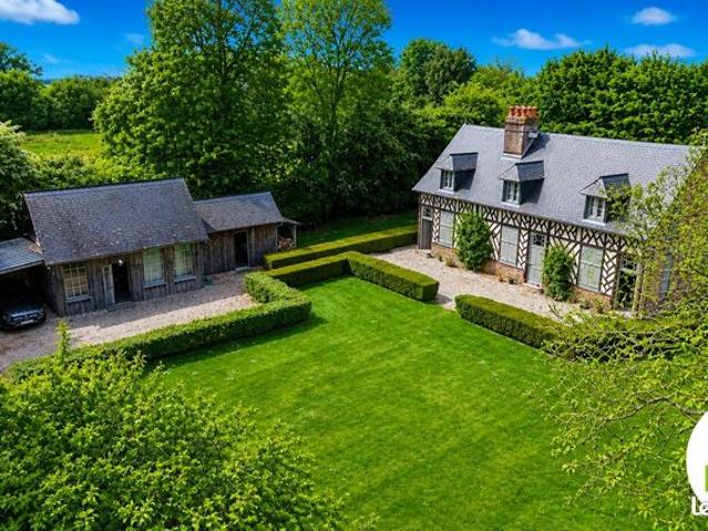 Maison Normande de 155M² avec dépendance sur terrain clos de 4300m²