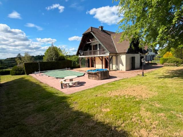 MAISON NORMANDE VUE IMPRENABLE 245 M2 5 CHAMBRES 3000 M2 TERRAIN A LURE