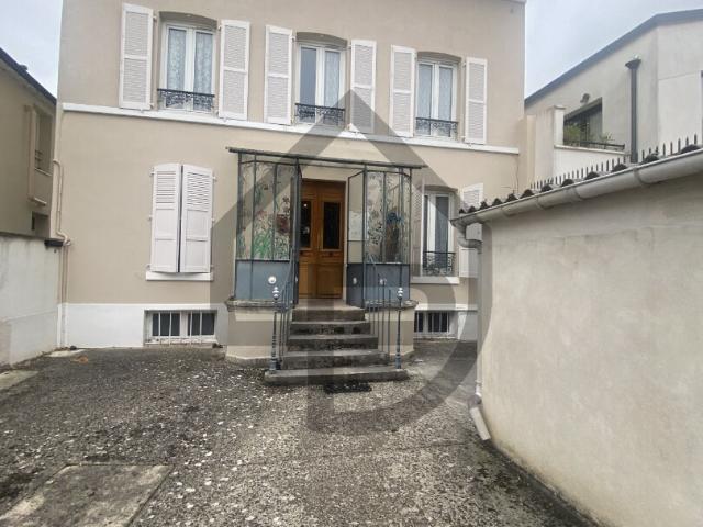 Maison Nanterre 5 pièces 130m2