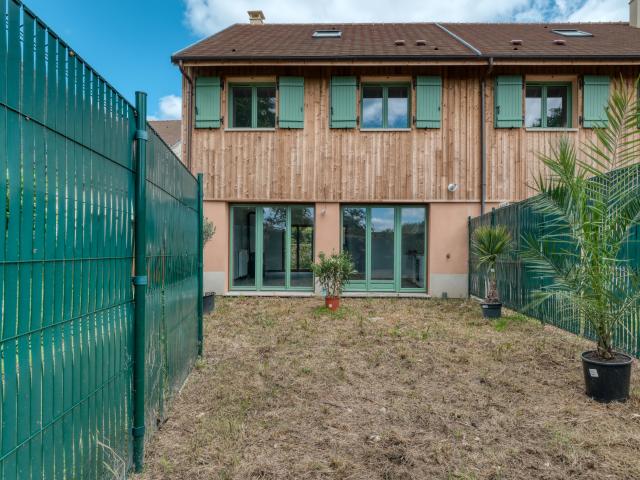 MAISON NEUVE 101M2 4 CHAMBRES FNR