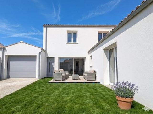 Maison neuve 113 m² jardin et garage CH en RDC