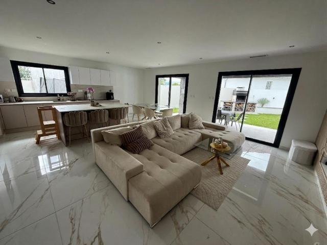 Maison neuve 5 pièces 135 m²