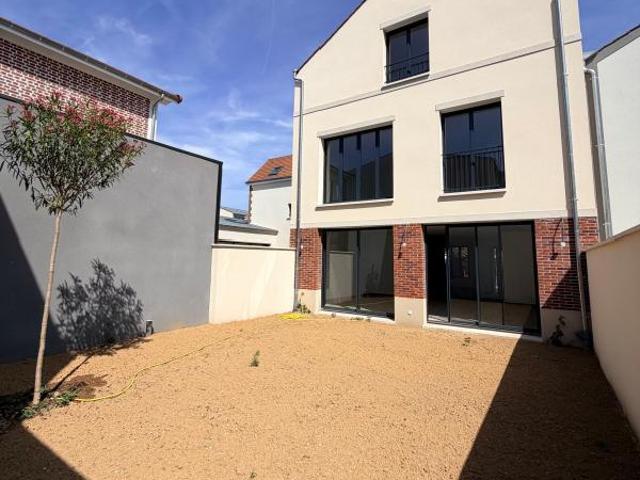Maison neuve 6 pièces 219 m²