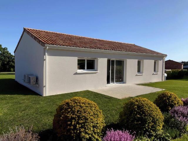 Maison neuve à Tourtoirac