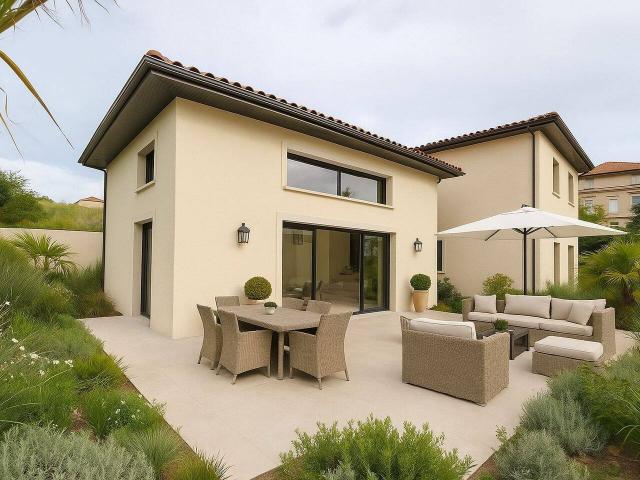 MAISON NEUVE AVEC PRESTATIONS HAUT DE GAMME