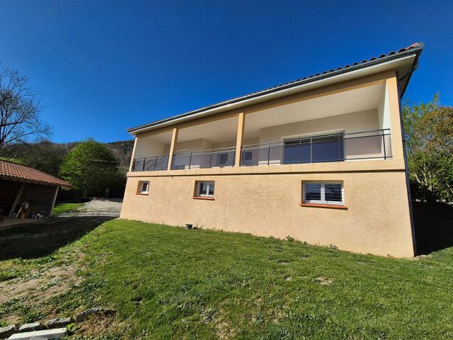 Maison neuve de 170 m² en R+1 avec appartement privatif 170m² Cos