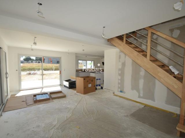MAISON NEUVE HEBECREVON