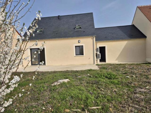 MAISON NEUVE sans vis à vis Prunay en Yvelines