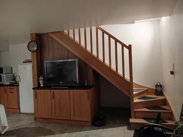 Maison neuve tranquille