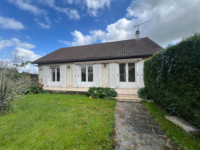 Maison Nieuil L Espoir PAVILLON de 87 m2 sur 1496 m2 de terrain