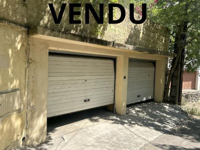 Maison NIMES CAMPLANIER CASTANET 121 m2 et 800m2 de terrain