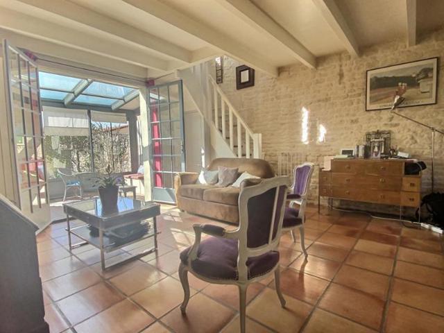 Maison Niort 7 pièce s 188 m2 garage et terrain