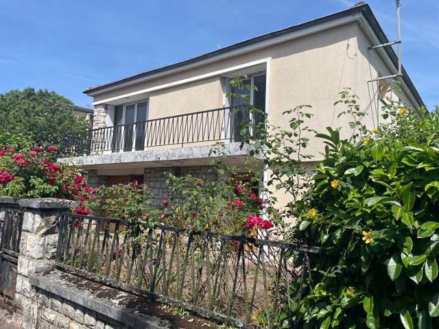 Maison soubassement pierre en impasse 94m² Malemort sur Corrèze
