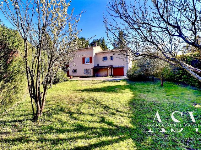 Maison + sous sol de 186 m2 sur un terrain de 1000 m2