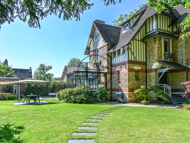 MAISON SOISY SUR SEINE 288M2