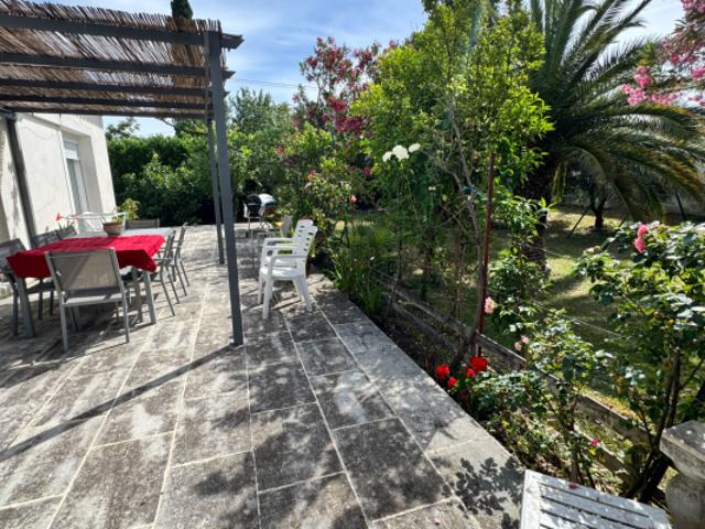 Maison Sorgues 5 pièce s 137 m2