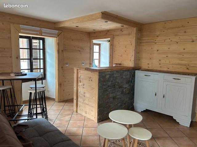 Maison savoyarde 3 pièces – Les Avanchers Valmorel – Vue montagne – Fort potentiel