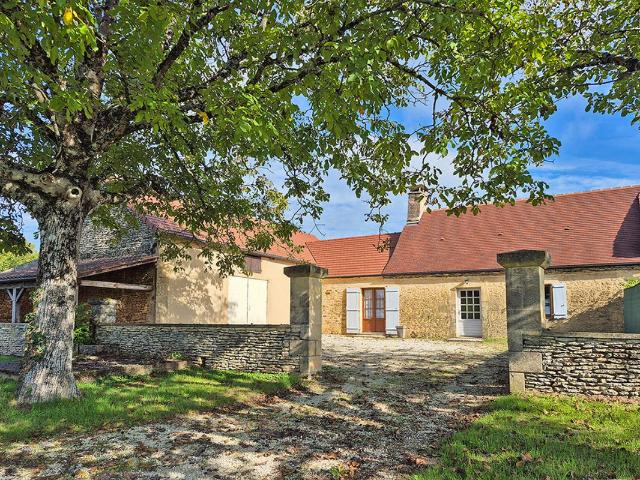 Maison SAINT CREPIN ET CARLUCET 7 pièce s 139 m2
