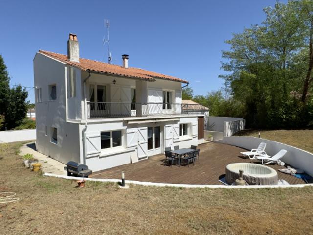 MAISON SAINT AUGUSTIN