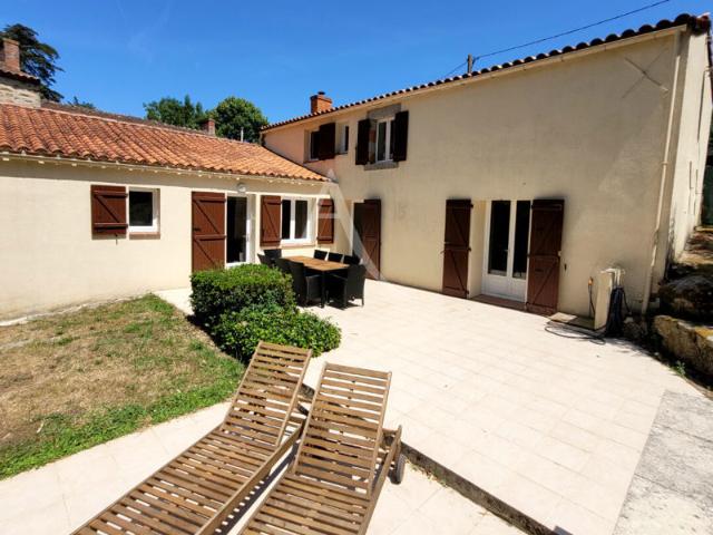 Maison Saint Avaugourd Des Landes