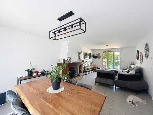 Maison Saint brice courcelles