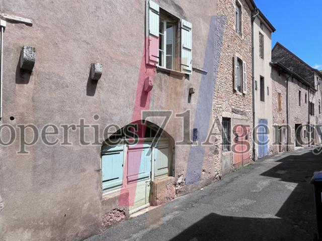 Maison Saint Gengoux le National 99m²