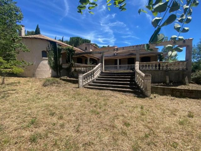 Maison Saint Georges d'Orques 390m²
