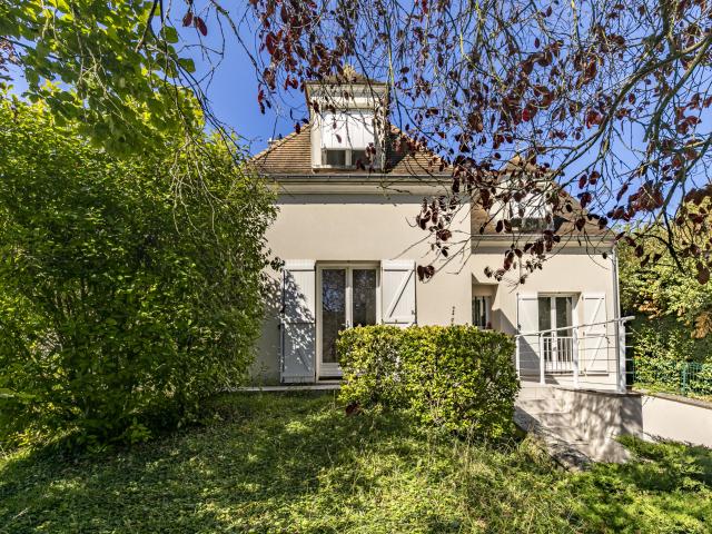 Maison Saint Germain En Laye 7 pièce s 146 m2
