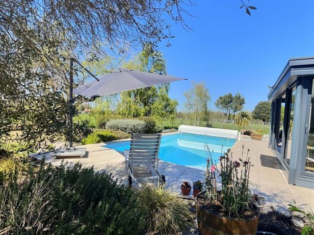 Maison Saint Etienne De Tulmont 6 pièce s 139 m2 139m² Saint Etienne de Tulmont