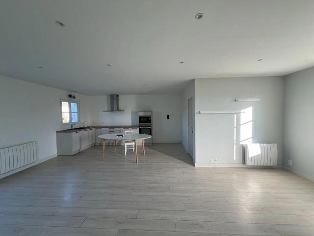 Maison Saint Hilaire La Foret 5 pièce s 115 m2