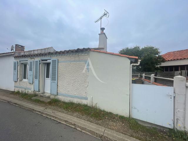 Maison Saint Hilaire La Foret 3 pièce s 38 m2