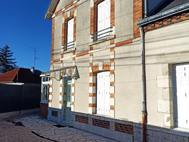 Maison Saint Jean De Braye 5 pièces 158.08 m2 + piscine