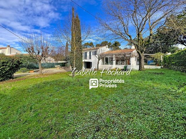 Maison Saint Maximin La Sainte Baume 5 pièce s 123 m²
