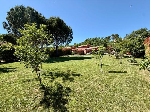 Maison Saint Maximin La Sainte Baume 6 pièce s 138 m2