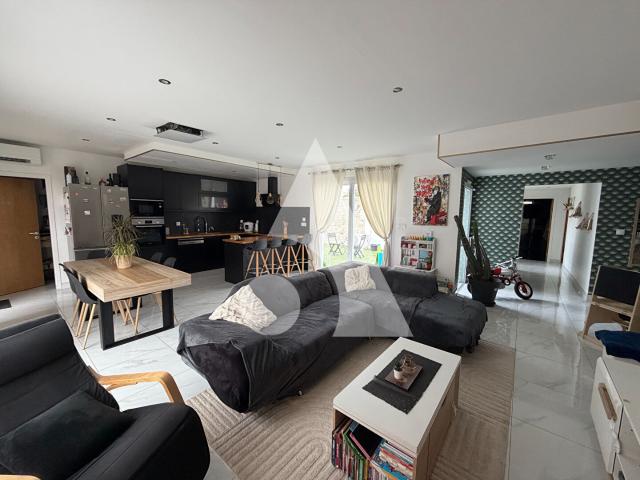 Maison Saint maxire 5 pièce s 121.61 m2