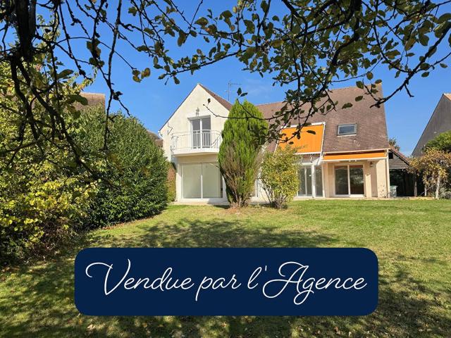 Maison Saint Nom La Bretèche 6 pièce s 212 m2